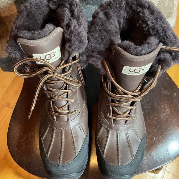 Ugg Adirondack Boots size 8 NWT Brown - Picture 6 of 8